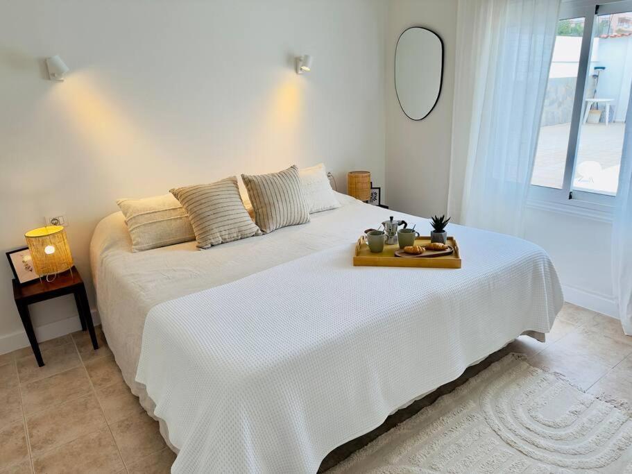 Beachfront Villa And Pool Puerto de Santiago  Ngoại thất bức ảnh
