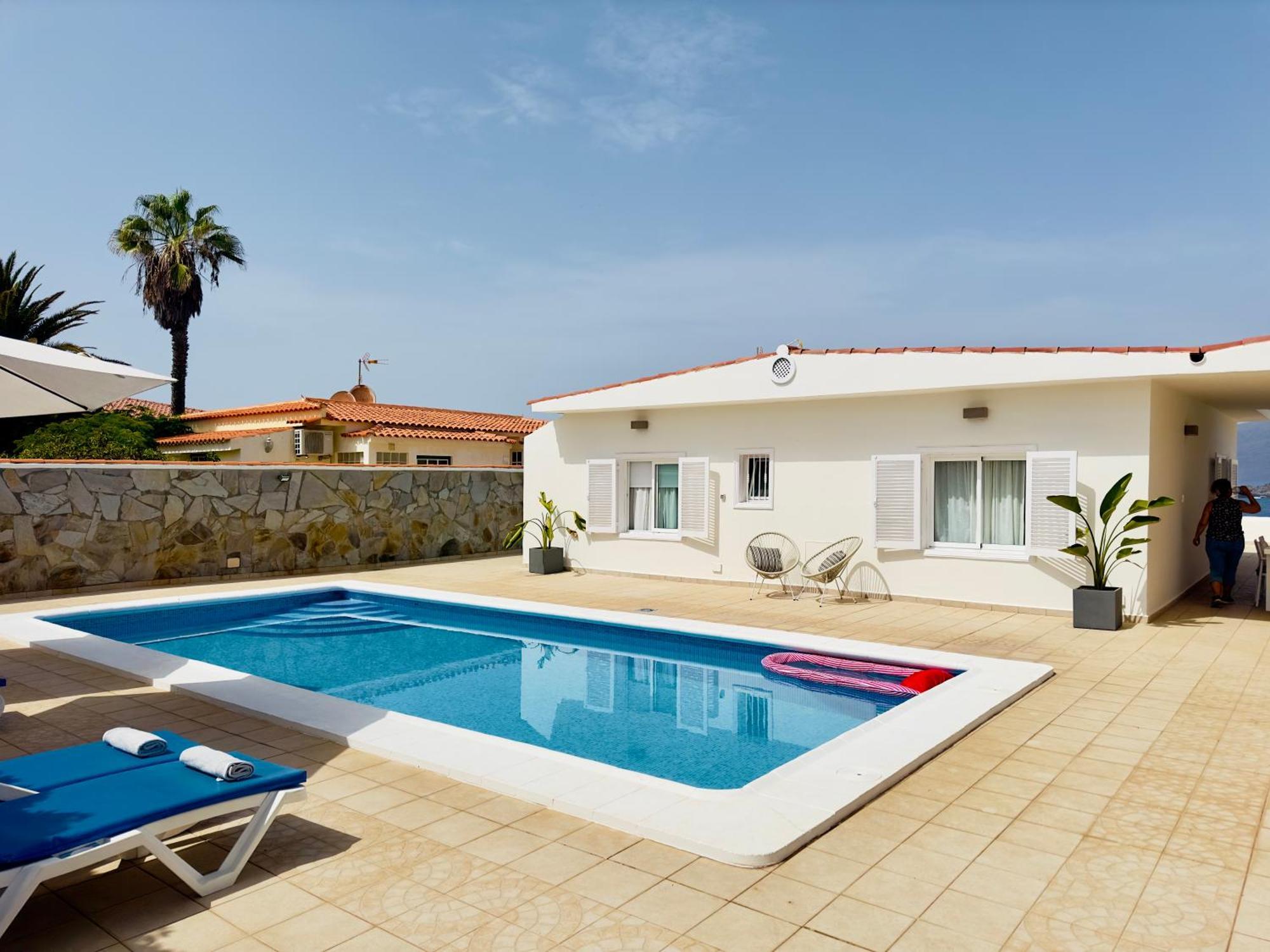 Beachfront Villa And Pool Puerto de Santiago  Ngoại thất bức ảnh