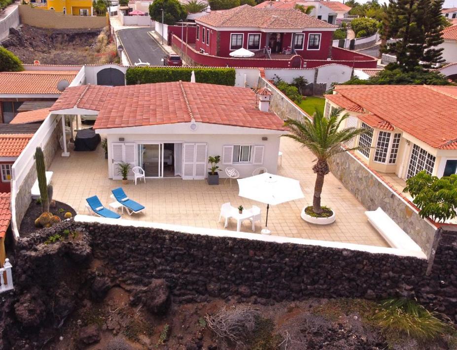 Beachfront Villa And Pool Puerto de Santiago  Ngoại thất bức ảnh